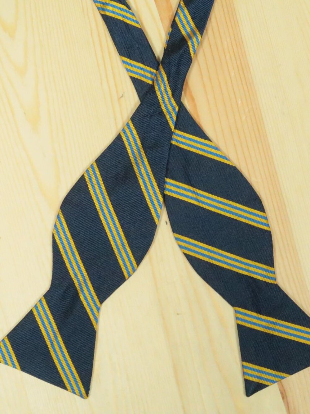 Brooks Brothers Regimental Stripe Silk Bow Tie Mens Navy Blue Gold Cobalt Twill